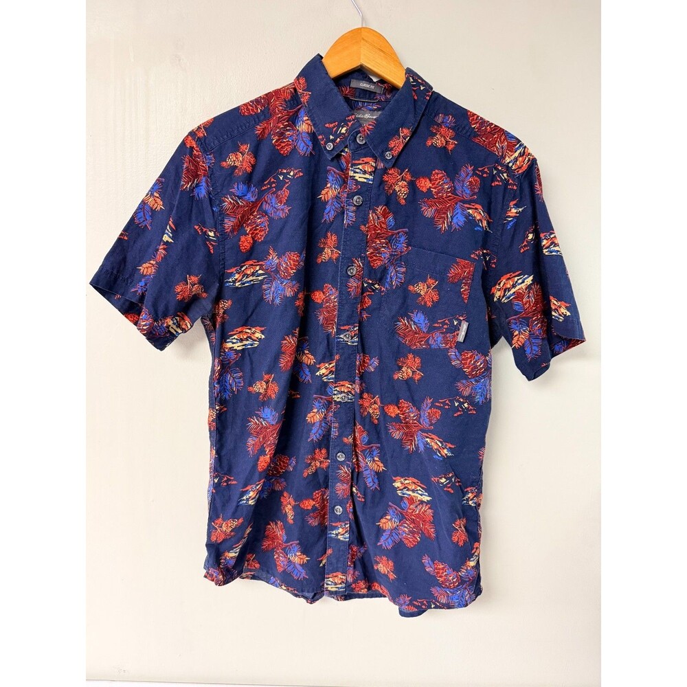 Eddie Bauer Men's M Classic Fit Pinecone Print Short Sleeve Button Shirt